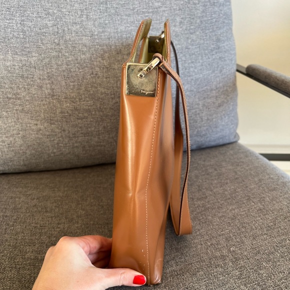 Vintage Camel Brown Salvatore Ferragamo Handbag - Picture 10 of 13